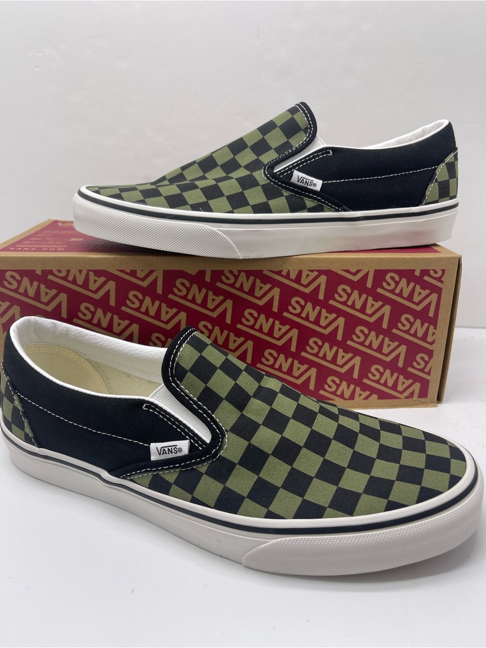 Vans Men’s Sz 10 Classic Slip-On Pop Check Loden Green
VN000D6BZBF Sneakers - Picture 11 of 16
